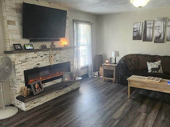 2nd image of 605 Medallion Dr