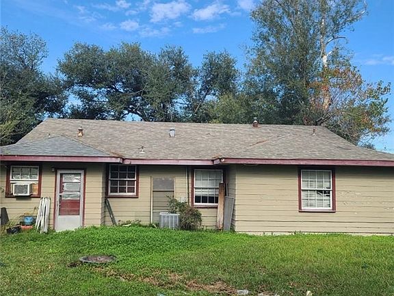4th image of 2034 Orchid St
