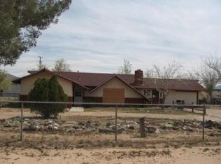 12375 Tonikan Rd, Apple Valley, CA 92308