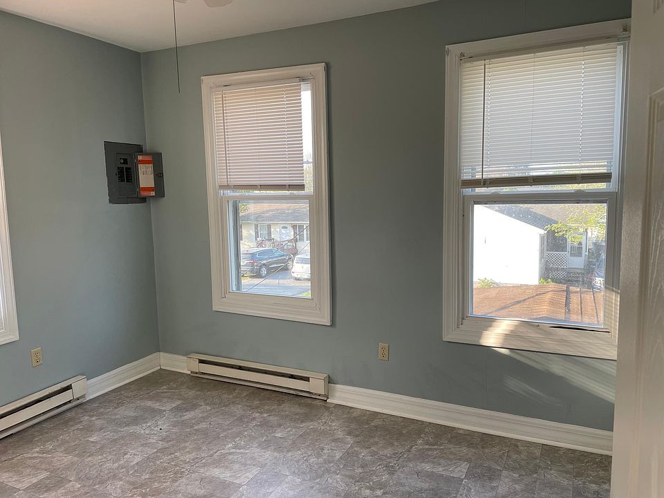 1st image of 517 W Sunset Ave #2