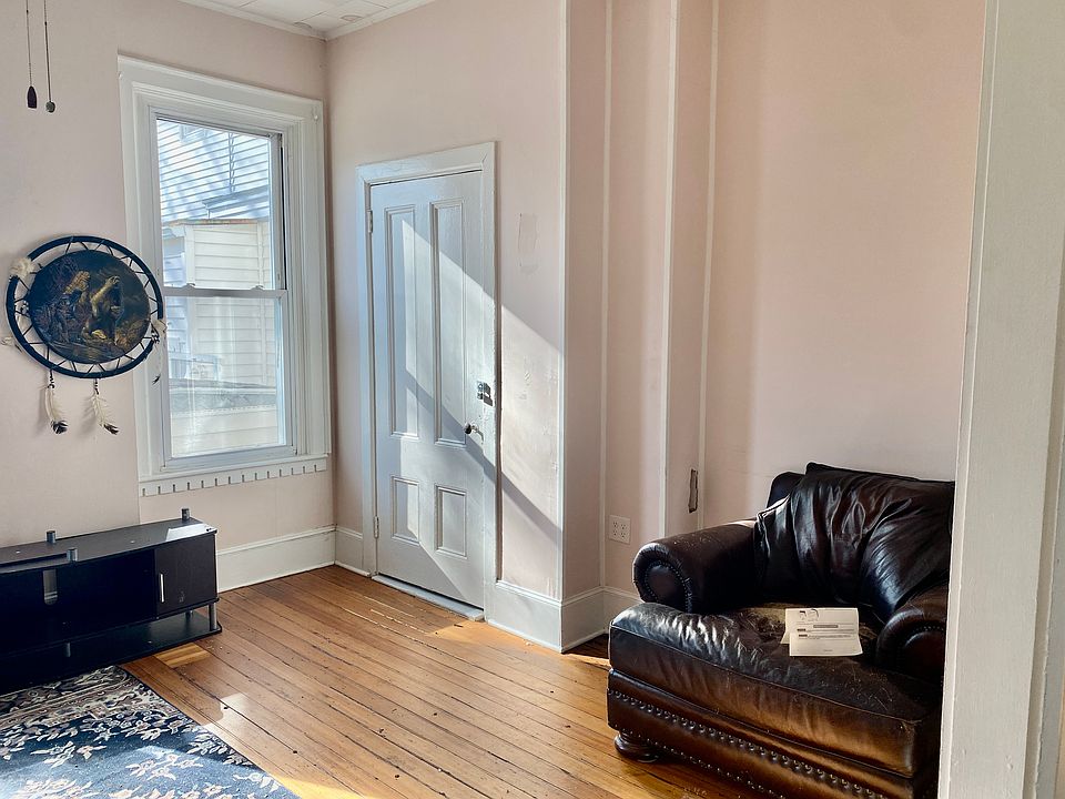 621 2nd St Fall River Ma Rooming House Available Rooms Apartment