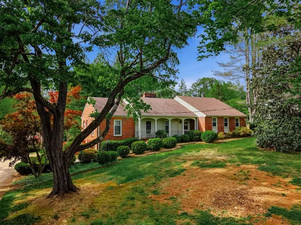 1271 Church St, Appomattox, VA 24522