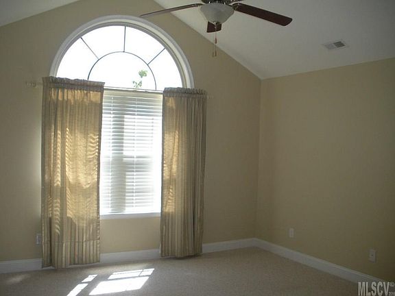 3rd image of 804C Wynnshire Dr Unit 804-C