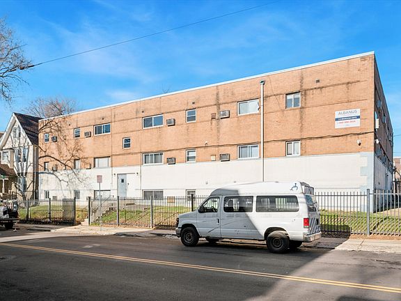 5th image of 1302 W Albanus St #308