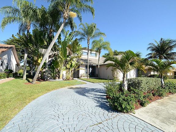 Home For Sale In Boca Greens