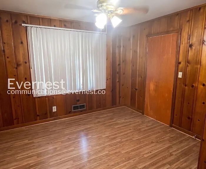 905 Elizabeth Dr — Photo 9