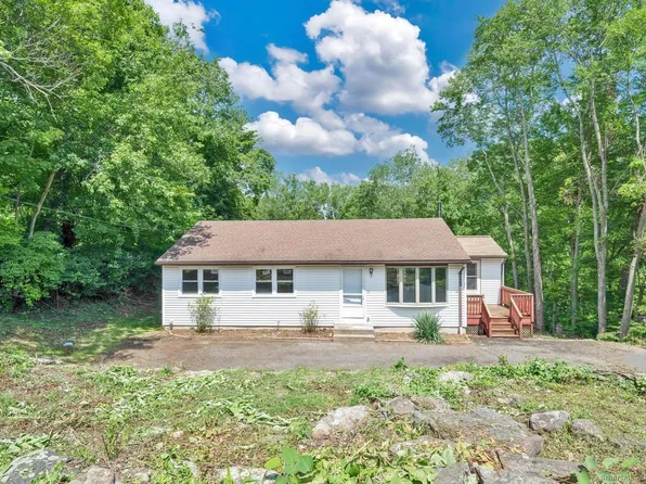 395 Washington Road, Plymouth, CT 06786