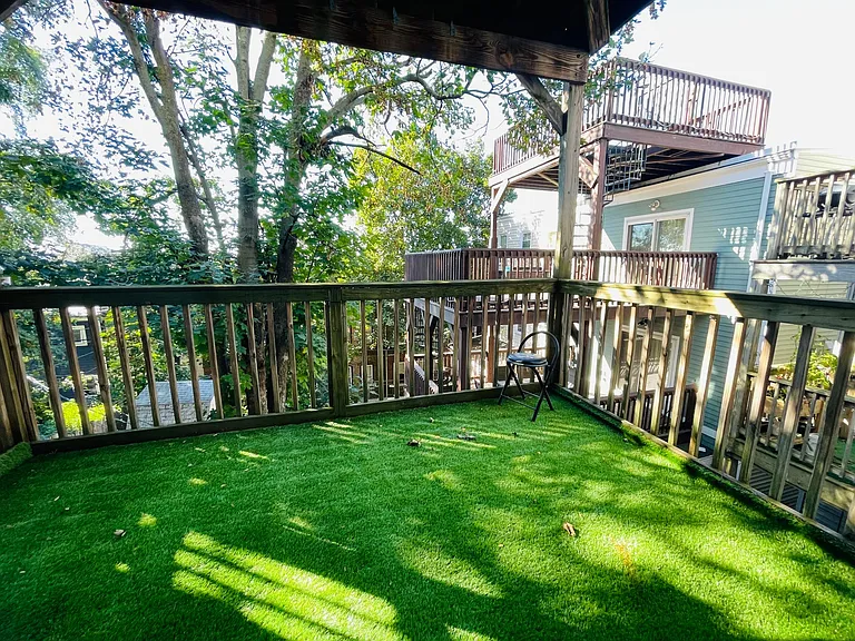 Photos were taken prior to the current tenancy.