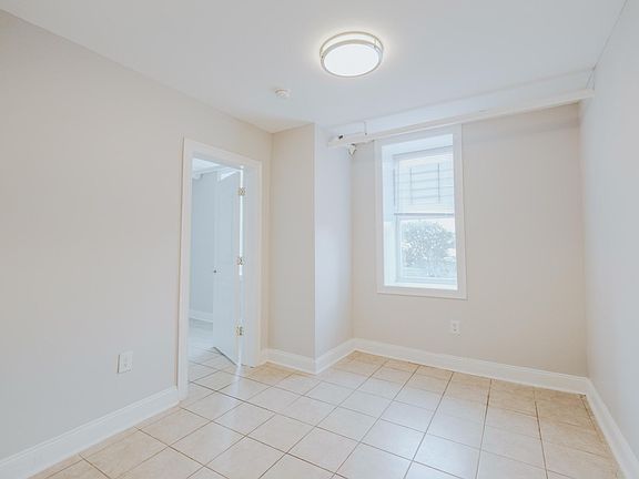 4th image of 862 Pavonia Ave #B13