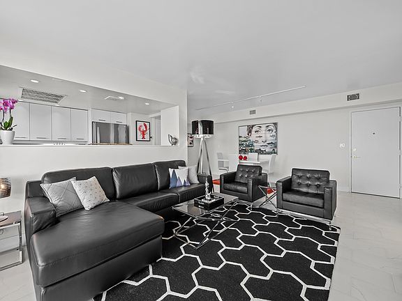 4th image of 2701 N Ocean Boulevard #12C