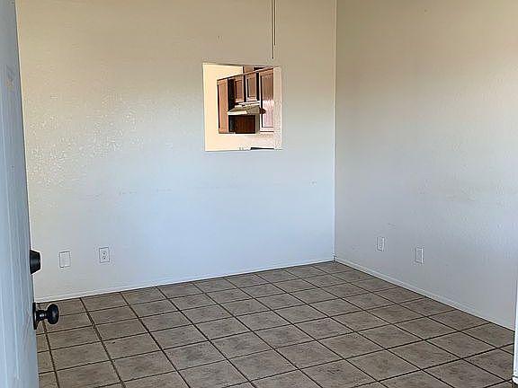 4th image of 2641 N Palo Verde Ave APT 1