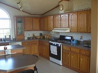 2nd image of 8740 Chestnut Ln