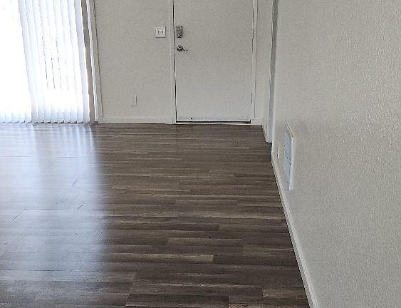 4th image of 248 S Lemon St #248