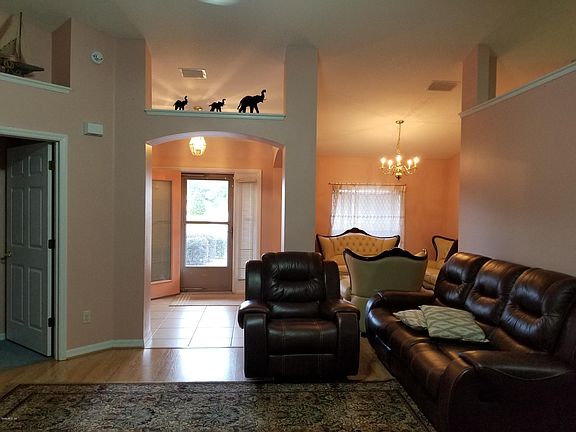 5th image of 4626 NE 14th Pl