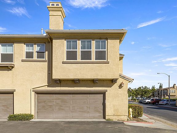 3rd image of 1800 E Lakeshore Dr Unit 1212
