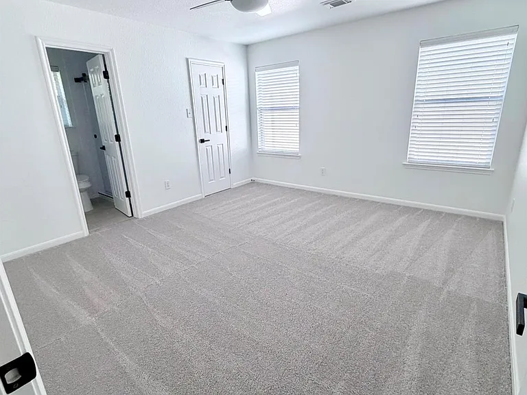 5530 Gable Meadows Dr — Photo 13