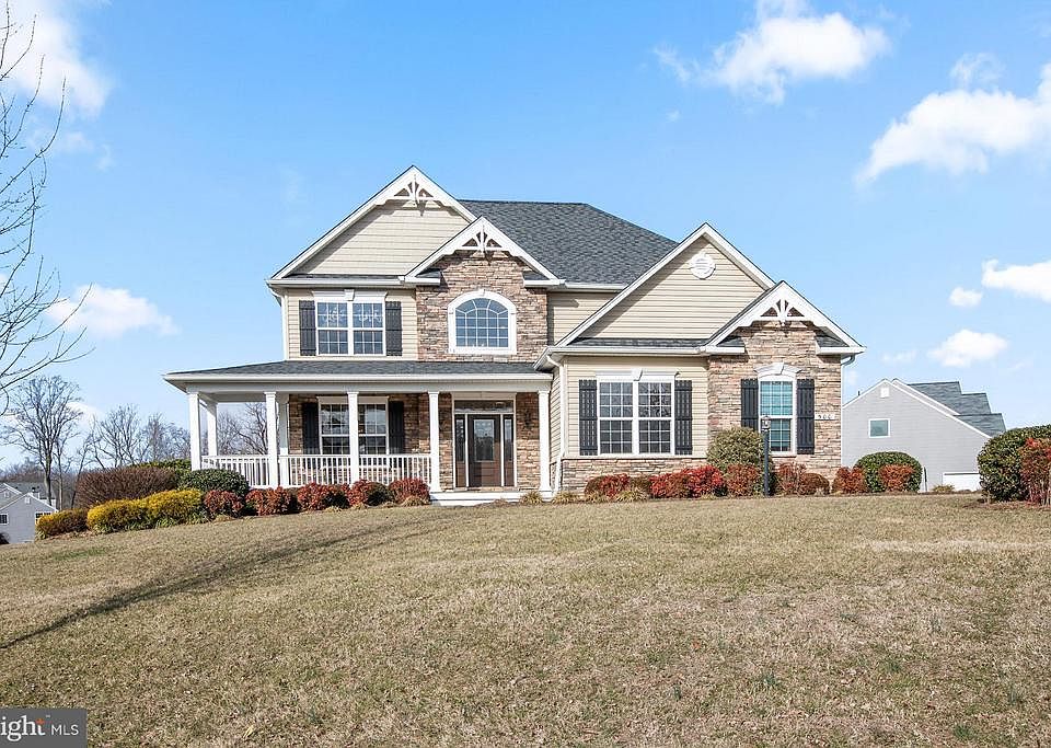 1st image of 500 Sonoma Ln