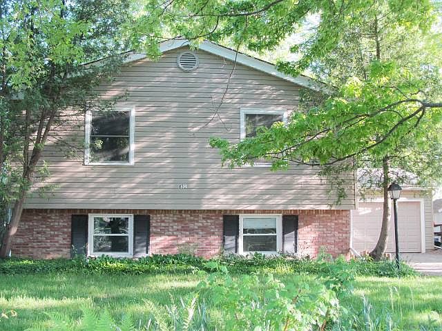 1st image of 831 Standish Dr