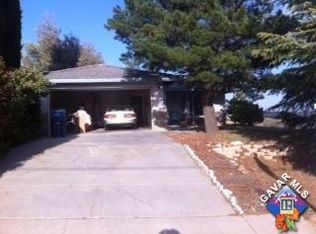 42634 Cabin Dr, Lake Hughes, CA 93532