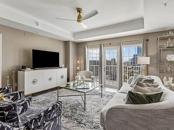 5th image of 400 E BAY Street #1701