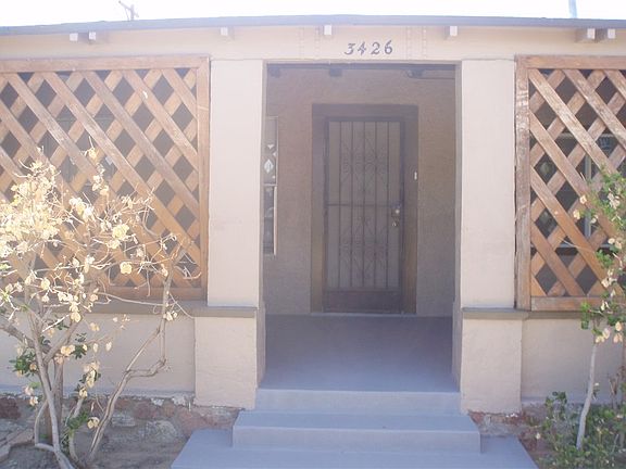3rd image of 3426 Altura Ave
