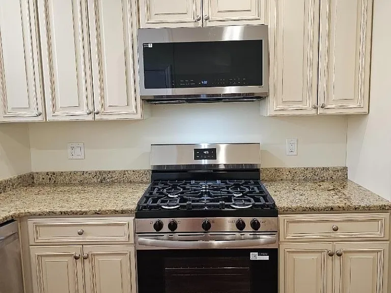 410 Rahway Ave #414 — Photo 4