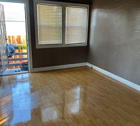 5th image of 4121 Redding St