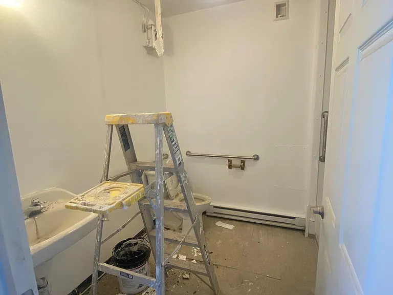 912 Park St — Photo 11