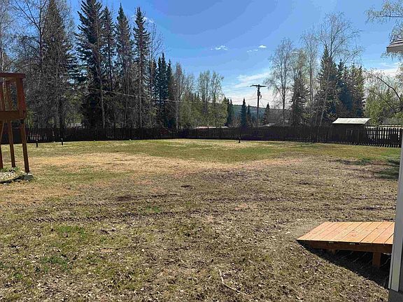 4th image of 521 Panorama Dr