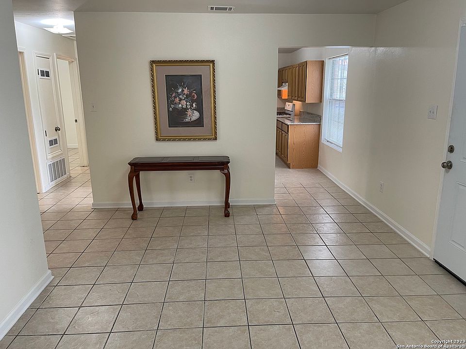 1st image of 626 BENRUS BLVD