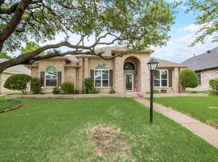 8405 Meadowview St, Rowlett, TX 75088
