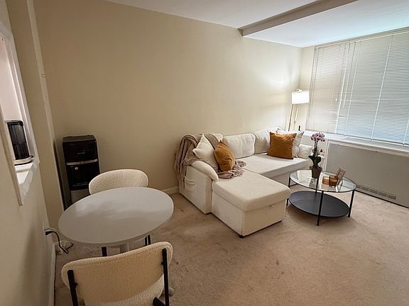 4th image of 1111 Arlington Blvd APT 316