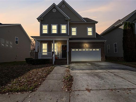 2nd image of 2075 Glenkirk Dr