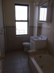 Rented by Roberto Guilbet, LREB