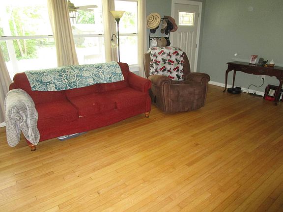 5th image of 524 Alice St