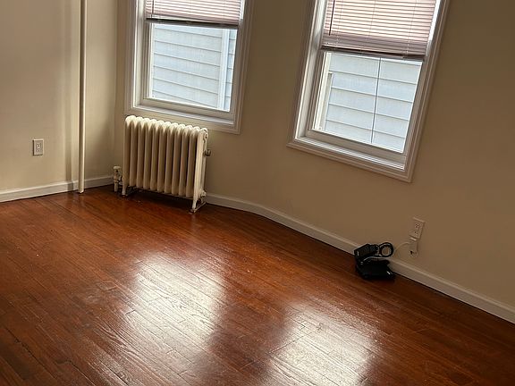 4th image of 11 William St Floor 4