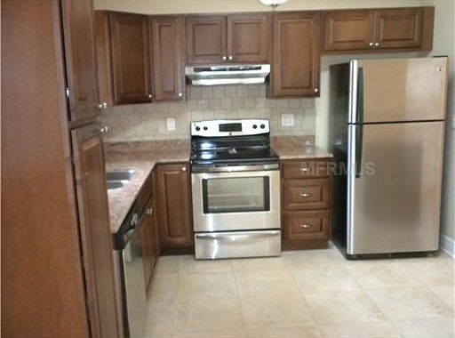 4th image of 865 Eastbrook Blvd