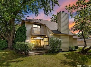 643 Beth Ct, Gurnee, IL 60031