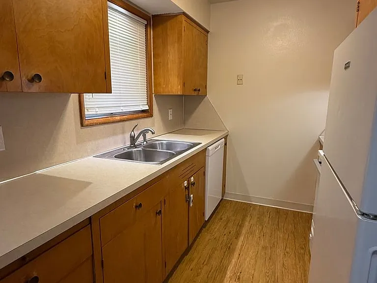 6305-6409 Kansas St — Photo 3