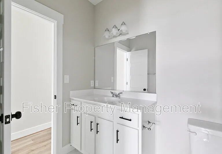2202 Carrington St #200 — Photo 13