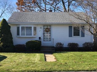 23 Villa Ave, Warwick, RI 02886