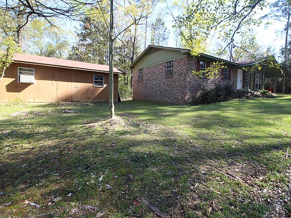 5th image of 303 Webb St