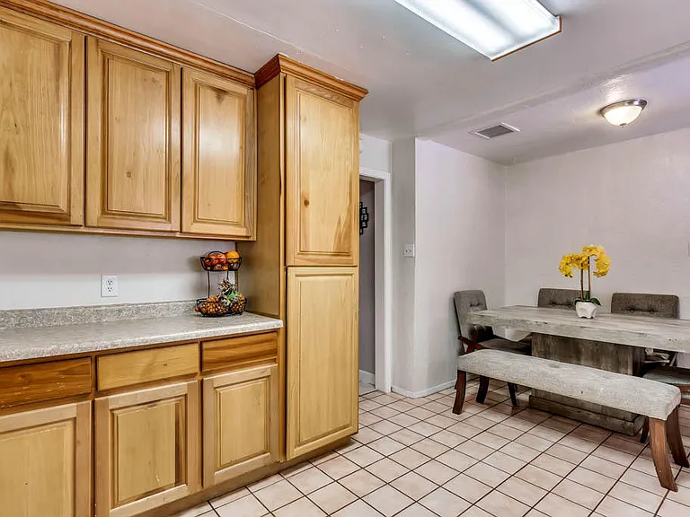 1001 Atwood Dr — Photo 18
