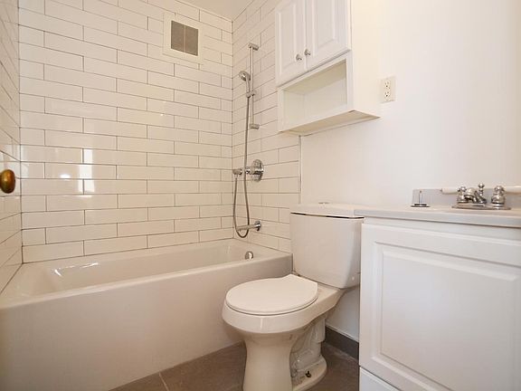 5th image of 1001 Hampshire St APT 204