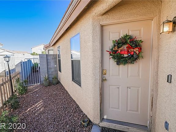 3rd image of 4462 Pacific Sun Ave