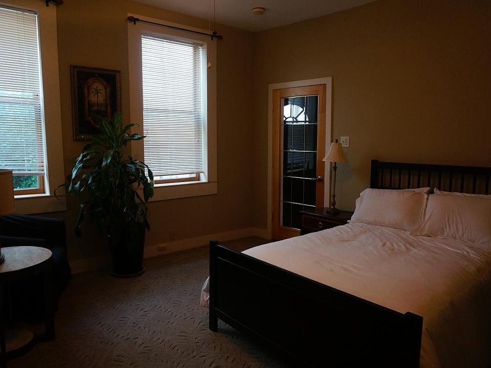 Bedroom other side