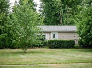 79 Hawley St, Quincy, MI 49082