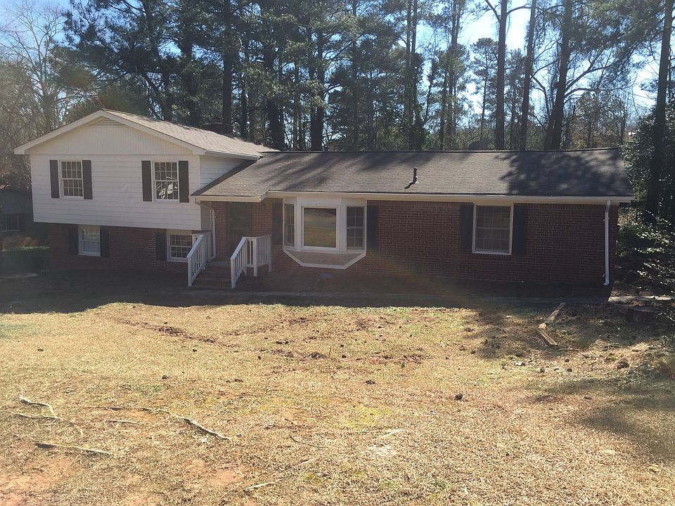 1st image of 511 White Oak Dr SW
