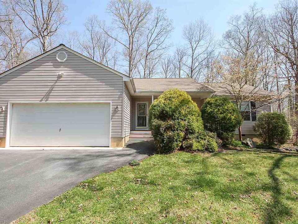 1st image of 18 Morewood Pl