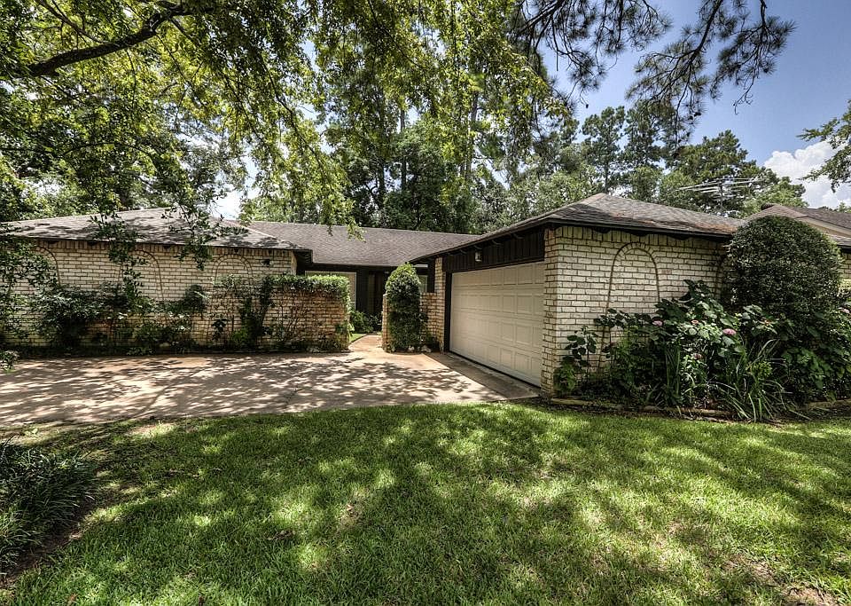 Beautiful wooded lot